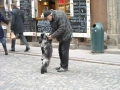 Obok lodziarni. Bradenku, za zimno na lody (Near ice-cream shop. Braden, it's really too cold for ice-cream)